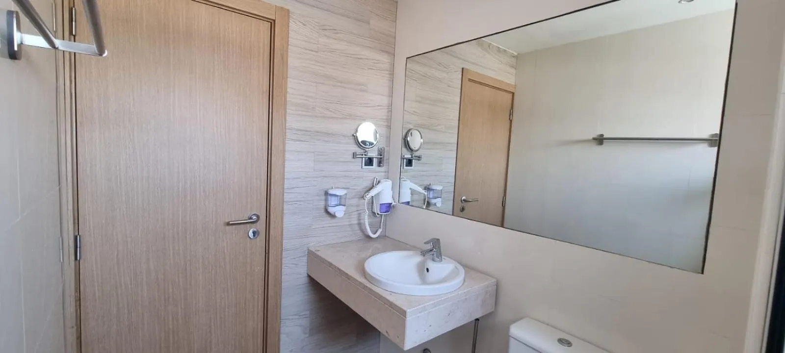 Claris B&B - Apartments Praia